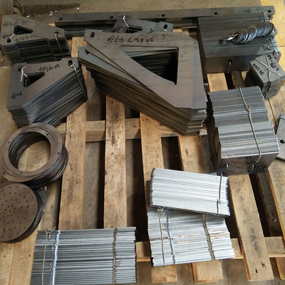 Laser en aluminium de cuivre en métal de commande numérique par ordinateur coupant la tôle d'acier au carbone