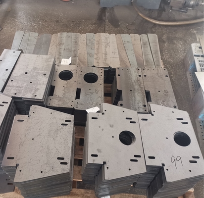 La coupe à faible teneur en carbone de laser en métal de commande numérique par ordinateur de 20mm entretient Q235 partie la coupe de laser d'acier doux