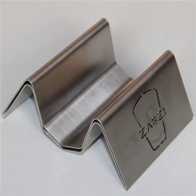 Le laser fait sur commande d'acier au carbone a coupé le laser en aluminium de précision d'acier inoxydable coupant des services