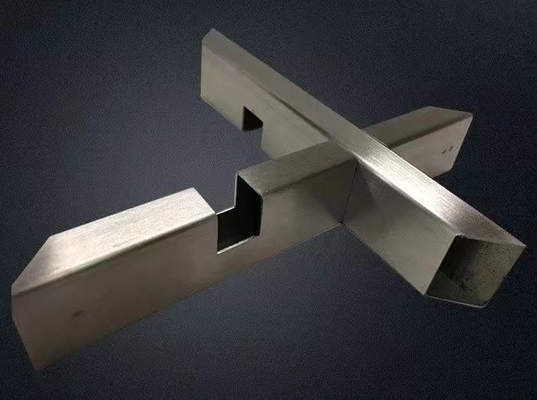 coupe de laser de tube de commande numérique par ordinateur de 5mm