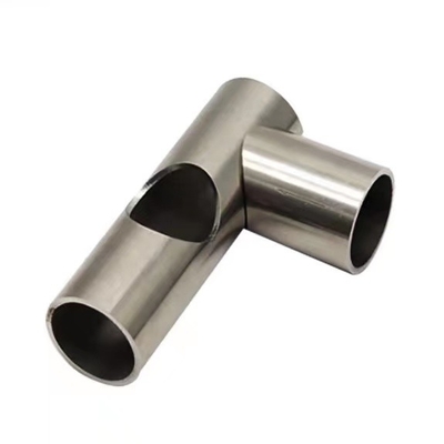 laser de tube de commande numérique par ordinateur de 3mm api coupant le laser de tuyau de place d'acier inoxydable en métal coupant le service