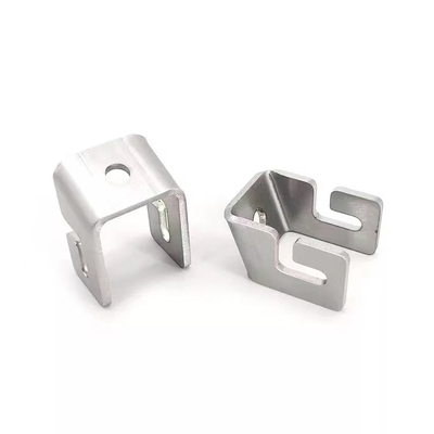 6mm ont anodisé le laser en métal de commande numérique par ordinateur coupant des chevrons de tôle d'acier au carbone